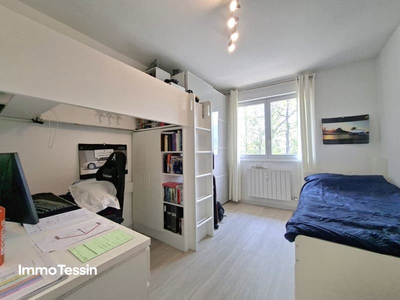 Attraktives Renditeobjekt 3 von 4 Wohnungen in einem 4Parteienhaus mit zusätzlicher Parzelle und privaten Parkplätzen 10