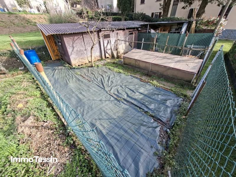 Ruhig und sonnig gelegene grosszügige Attikawohnung mit schöner Fernsicht, Garten und Garage 6