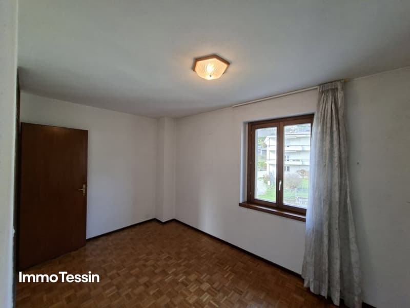 Ruhig und sonnig gelegene grosszügige Attikawohnung mit schöner Fernsicht, Garten und Garage 11