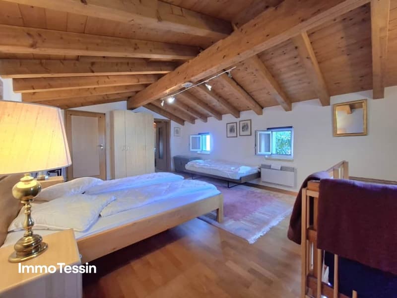 Mehrgenerationenhaus mit einzigartiger Aussicht auf den Lac Majeur 12