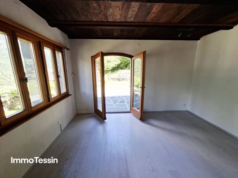 4.5 Zimmer Tessinerhaus mit Einliegerwohnung an dominanter Lage 06