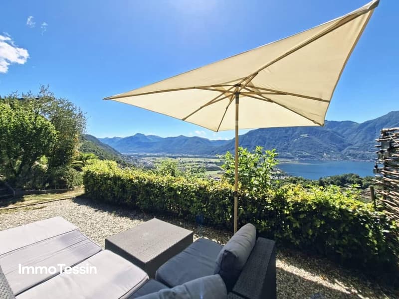 Eine Oase über dem Lago Maggiore Exklusive Villa mit Pool und spektakulärer Fernsicht 9