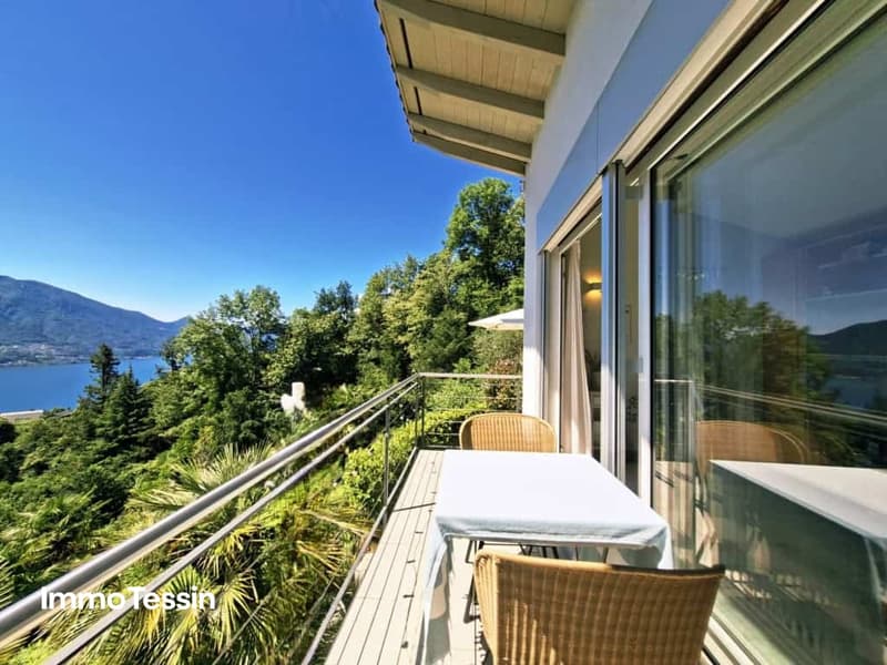 Eine Oase über dem Lago Maggiore Exklusive Villa mit Pool und spektakulärer Fernsicht 10