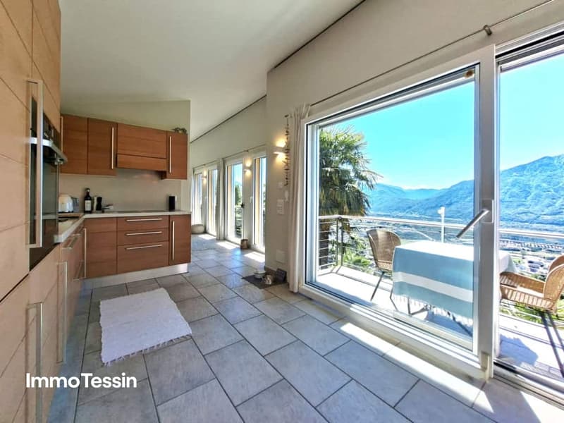 Eine Oase über dem Lago Maggiore Exklusive Villa mit Pool und spektakulärer Fernsicht 12