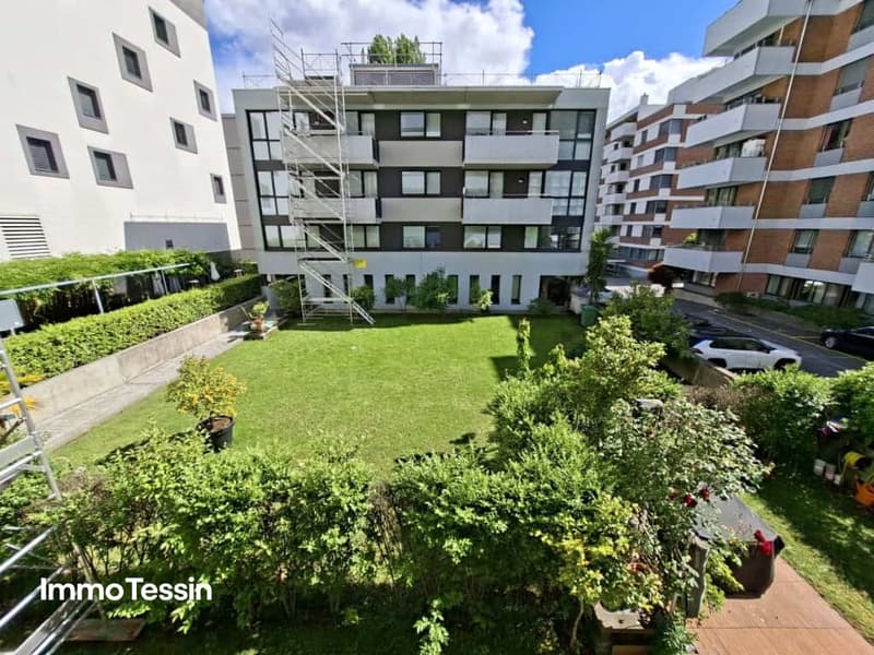 Praktische und luxuriöse 3.5-Zimmer-Wohnung mit Balkon im Herzen von Locarno 150 Meter vom See 3