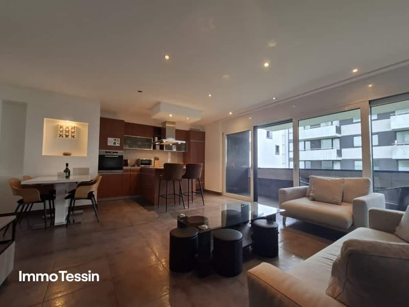 Praktische und luxuriöse 3.5-Zimmer-Wohnung mit Balkon im Herzen von Locarno 150 Meter vom See 4