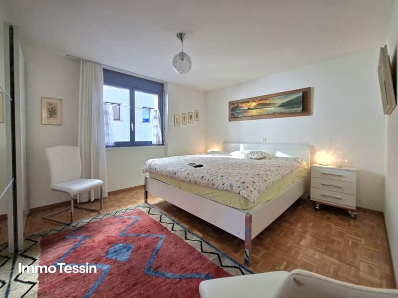 Wohnen zwischen See und Stadtzentrum Wohnung mit privatem Garten in Locarno 14