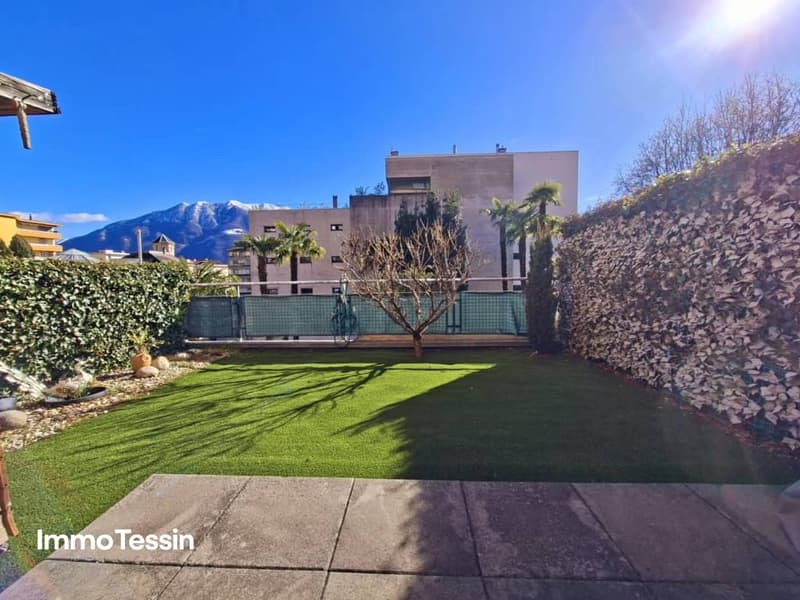 Wohnen zwischen See und Stadtzentrum Wohnung mit privatem Garten in Locarno 2