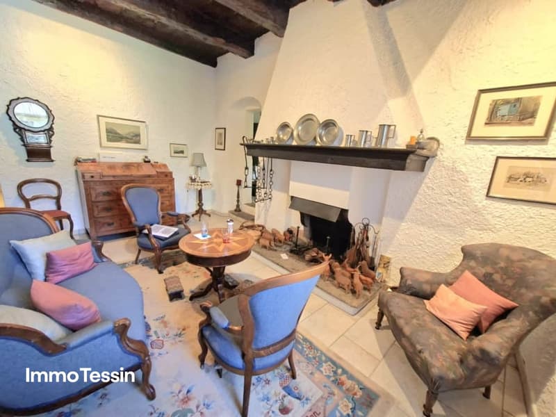 Historischer Charme 2.5 Zimmer Ferienwohnung im Herzen von Cadempino07
