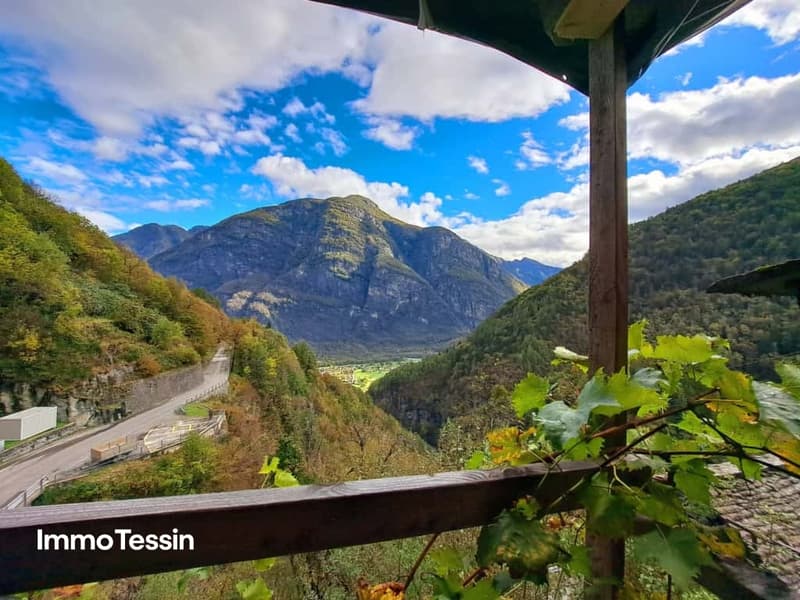 Juwelen dominanter Blick auf das Tal 20