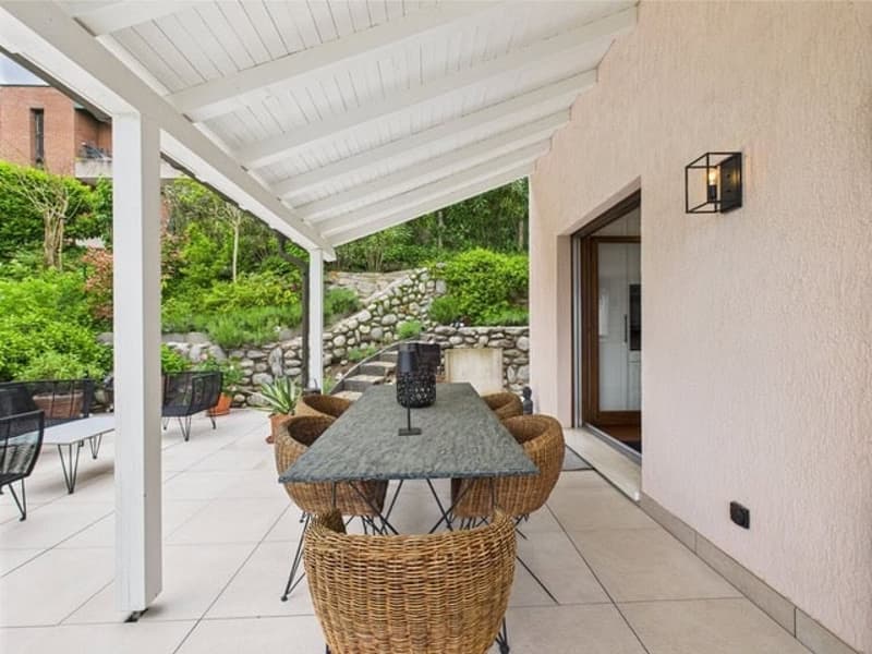 Grosszügiges Einfamilienhaus mit traumhafter Seesicht, ruhiger Lage und Nähe zum Golfplatz Lugano-Magliaso 4