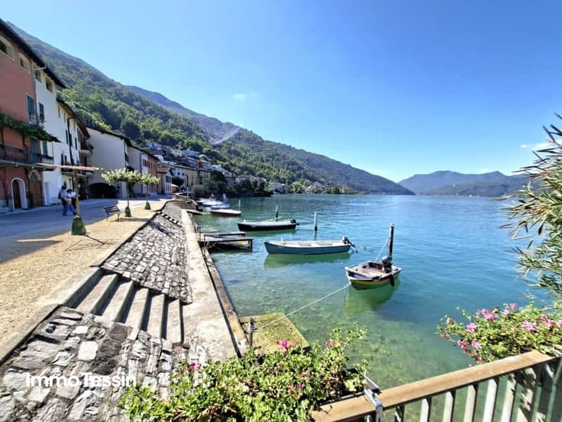 Attraktive Liegenschaft mit Potenzial in Brusino Arsizio02