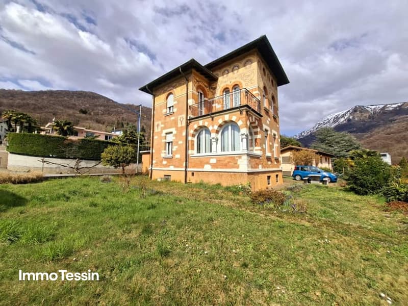 Seltene Gelegenheit Liberty Haus mit Garten und Garage in ruhiger Lage 5