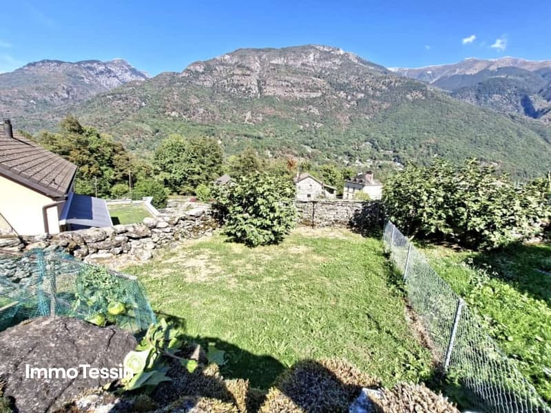 Haus mit Aussicht und Garten mit Potenzial im Maggiatal04