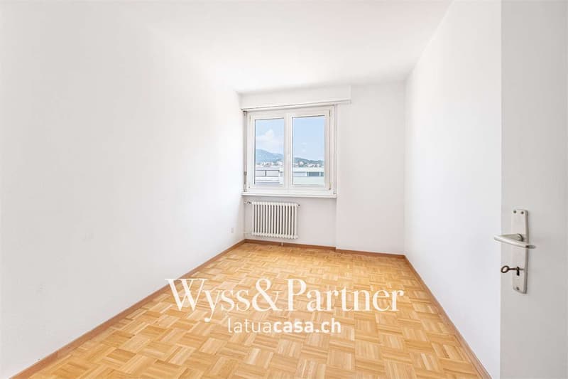 Chiasso - spacious 3.5 rooms for rent (7)