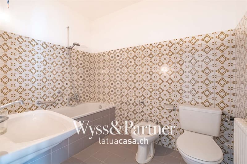 Chiasso - spacious 3.5 rooms for rent (8)
