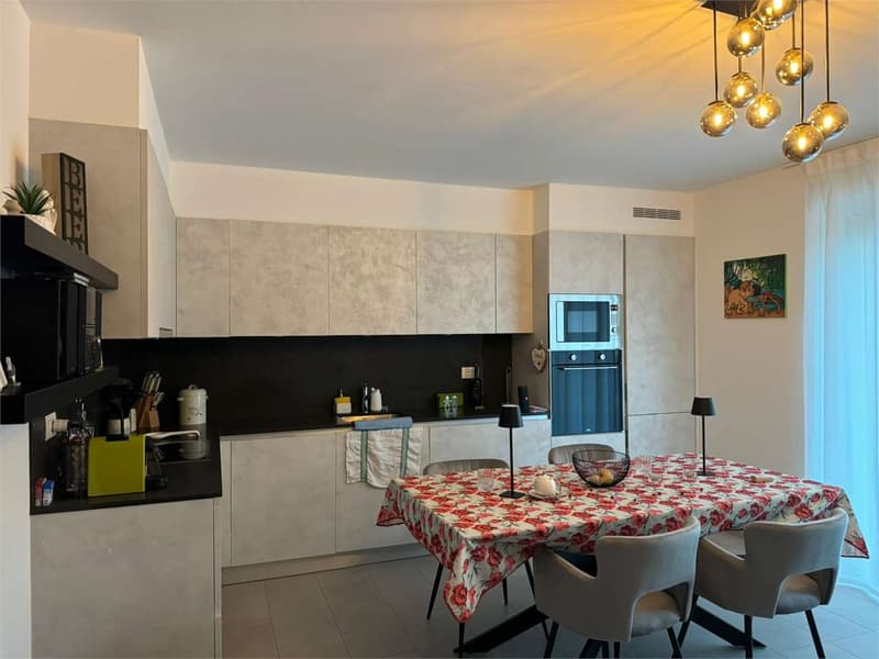 Appartement moderne dans un quartier calme et panoramique (2)