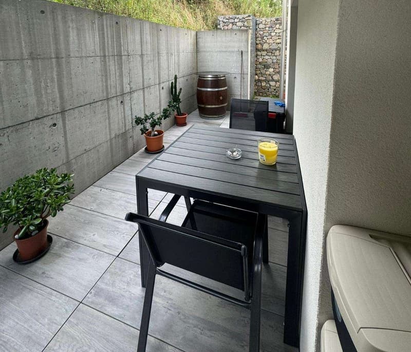 Appartement moderne dans un quartier calme et panoramique (4)
