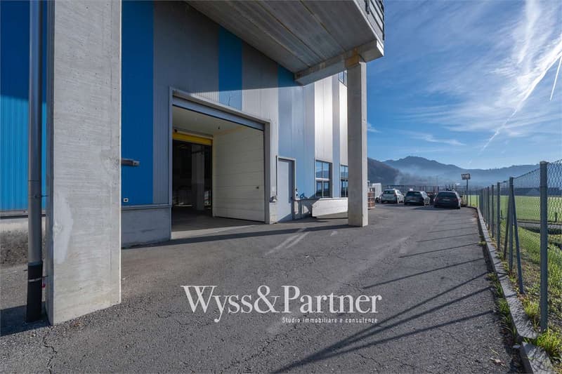 Agno - spacious commercial space (10)