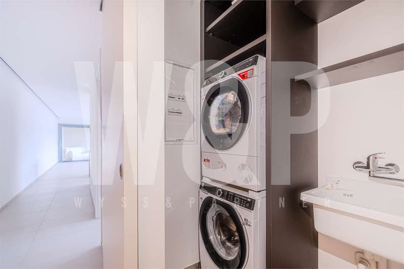 Rent bright 2.5-room apartment in Solduno (11)