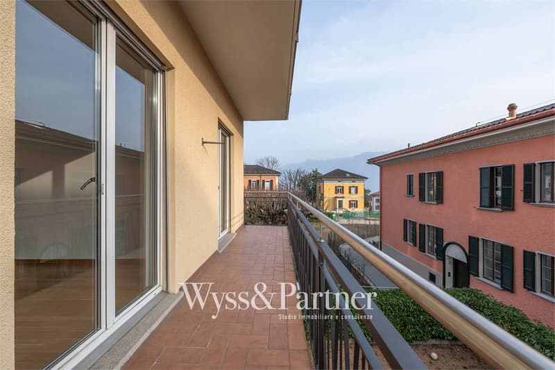 Appartement spacieux de 5.5 pièces à Massagno (9)