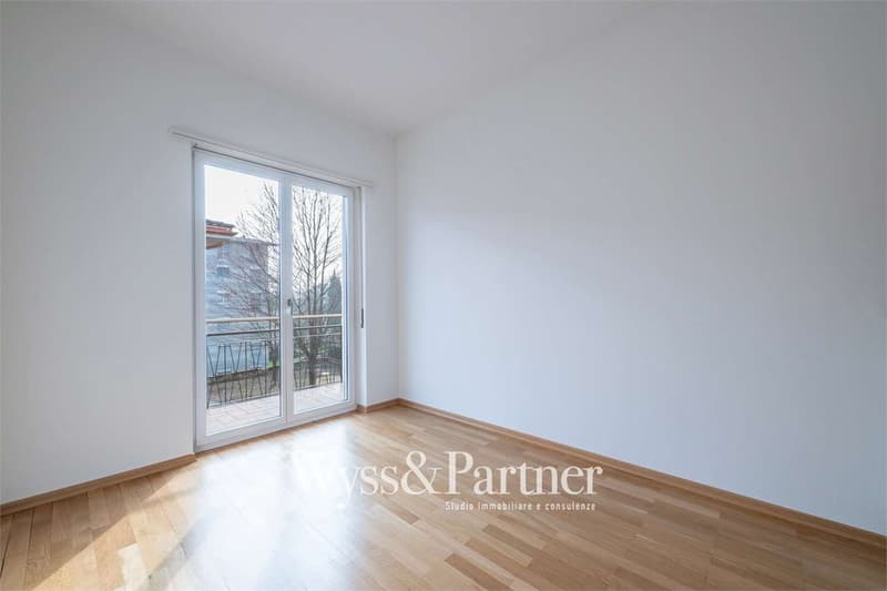 Appartement spacieux de 5.5 pièces à Massagno (6)