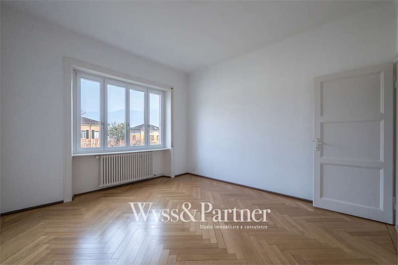 Appartement spacieux de 5.5 pièces à Massagno (8)