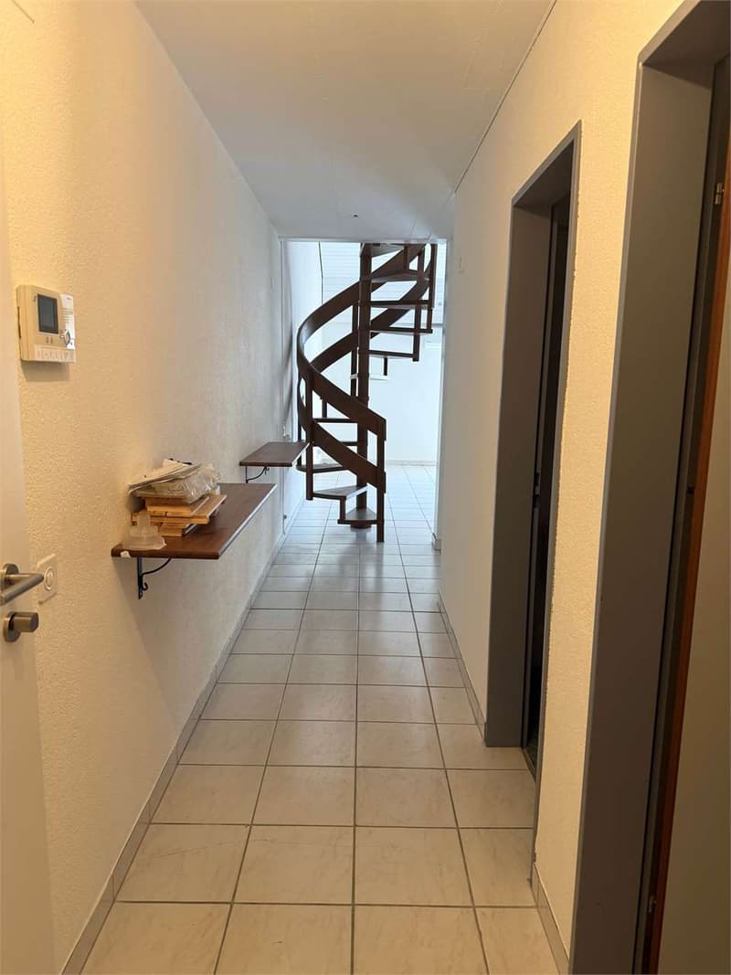 2.5 Room Duplex Apartment in the Heart of Bellinzona (4)