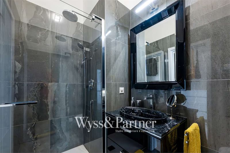 Top floor with terrace - modern 2.5-room apartment in Giubiasco (8)