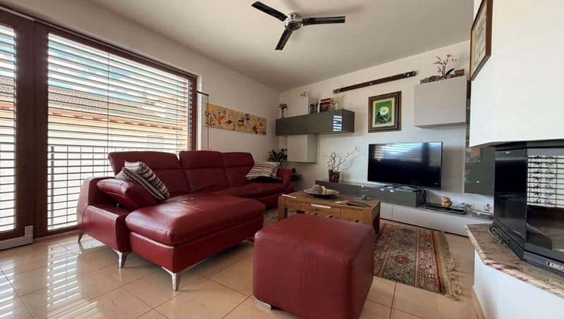 Bioggio - geräumiges 4,5-Zi-Wohnung mit Seeblick (3)