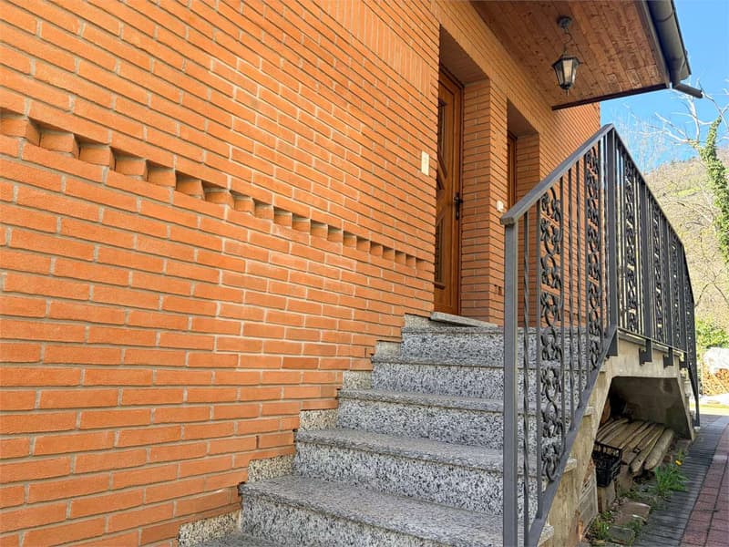 Bioggio - geräumiges 4,5-Zi-Wohnung mit Seeblick (12)
