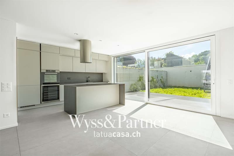 Caslano, 4,5-Zimmer-Duplex in Reihenhaus (1)