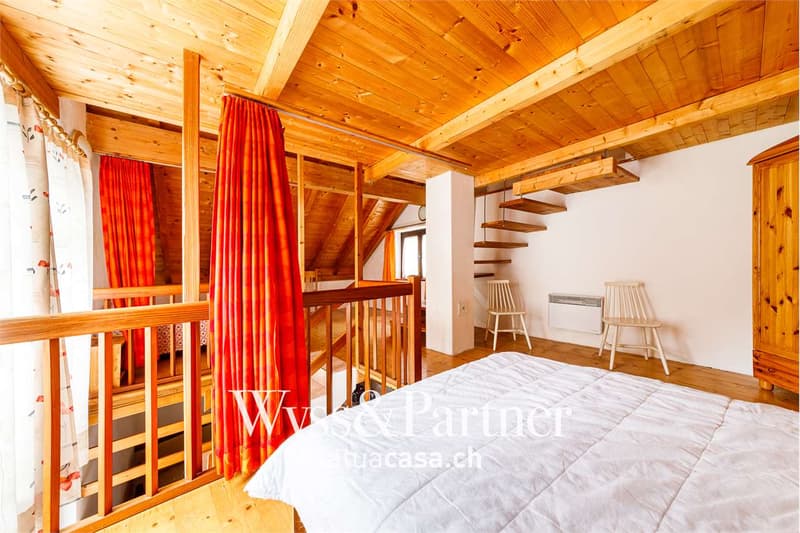 Menzonio - Charming rustic house on three levels (8)