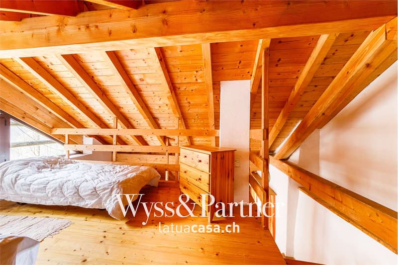 Menzonio - Charming rustic house on three levels (10)