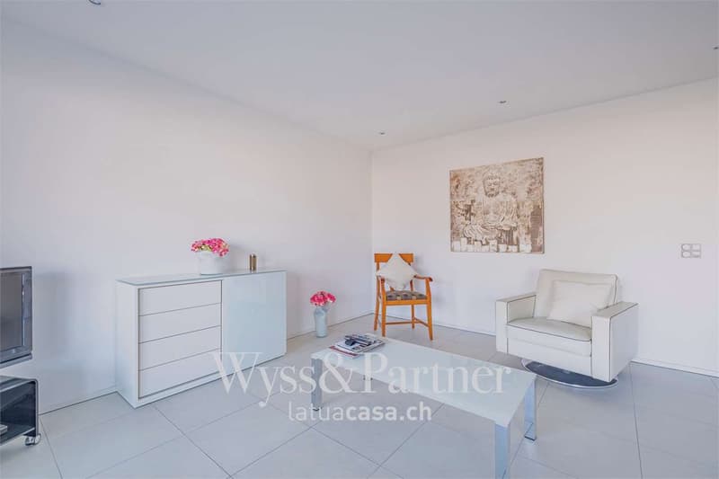 Orgnana 2.5 zum Verkauf mit Seeblick und Swimmingpool (3)