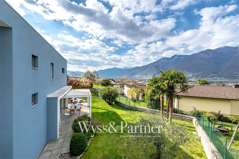 Cadenazzo - modern single-family house (1)