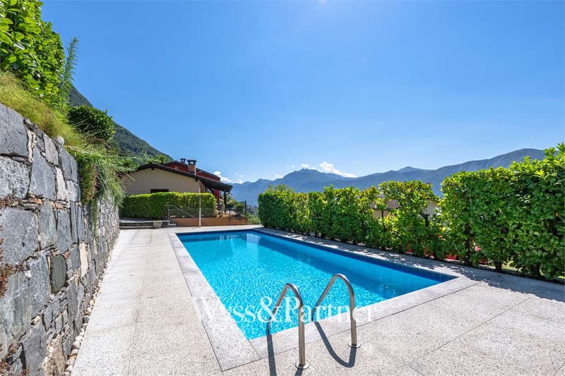 Agarone - Graziosa casa su tre livelli con giardino privato e piscina (9)