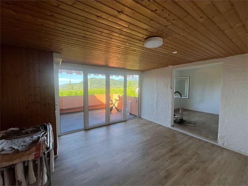 Rent 3 rooms with a view of Sonvico (3)