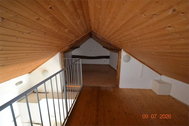 Charming Rustic on 3 levels with private outdoor space in Solduno (5)
