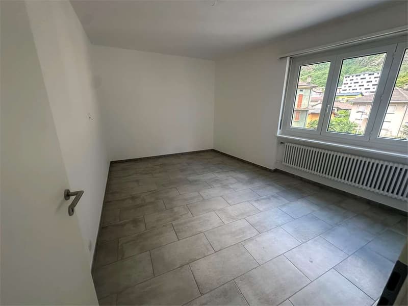 Appartement spacieux et lumineux de 4.5 pièces à Bodio (4)