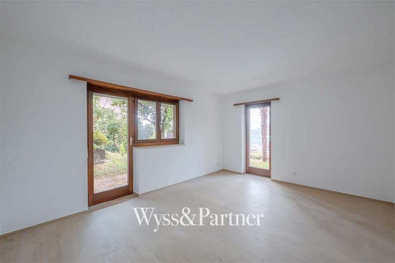 3,5 locali con giardino privato, terrazza e piscina a Pregassona (5)