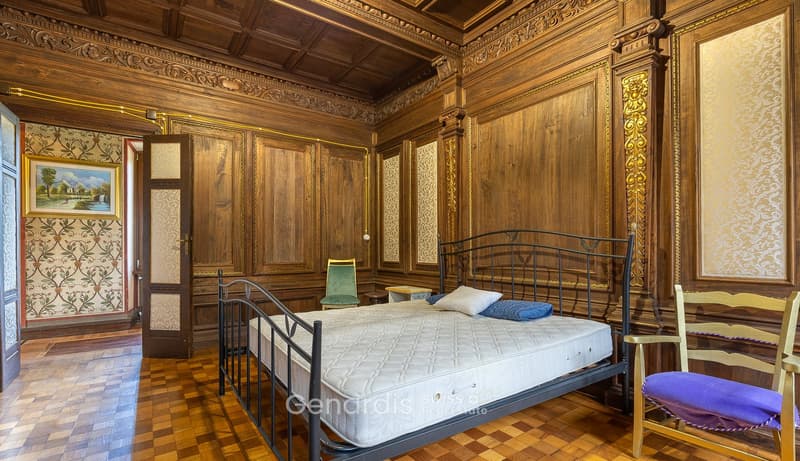 Villa storica di grande fascino, con forte carattere storico e decorativo. (30)