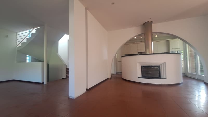 Villa indépendante ensoleillée et confortable avec porche, terrasse et jardin (9)