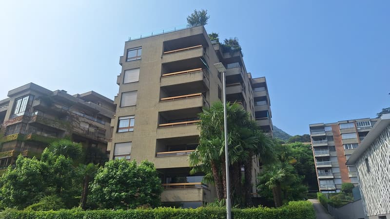 Wohnung mit Seeblick am Luganer See, geräumig, 3,5 Zimmer, zwei Badezimmer, mit Terrasse und Keller. (2)