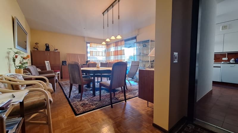 Wohnung mit Blick auf den Luganer See, geräumig, 3,5 Zi., zwei Badezimmer, mit Terrasse und Keller. (10)