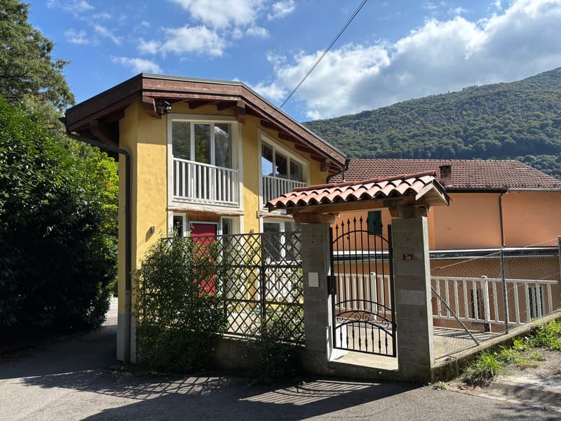 Vicinanze Lugano/Figino - Graziosa casa rinnovata / Ferienhaus in Der Nähe von Figino/Lugano (2)