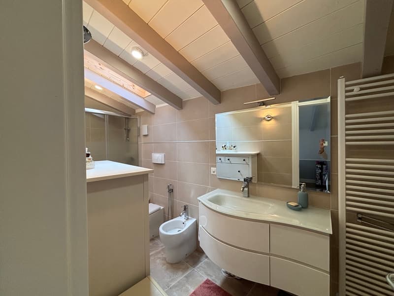 Vicinanze Lugano/Figino - Graziosa casa rinnovata / Ferienhaus in Der Nähe von Figino/Lugano (8)
