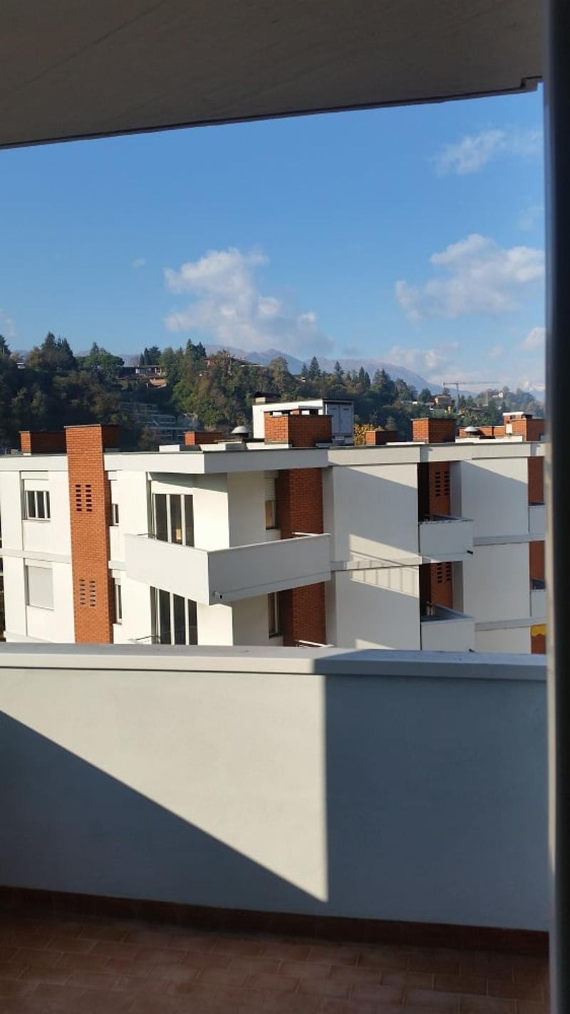 Ensoleillé, Confort, Attique loc 2,5, avec deux terrasses, place de parking (6)