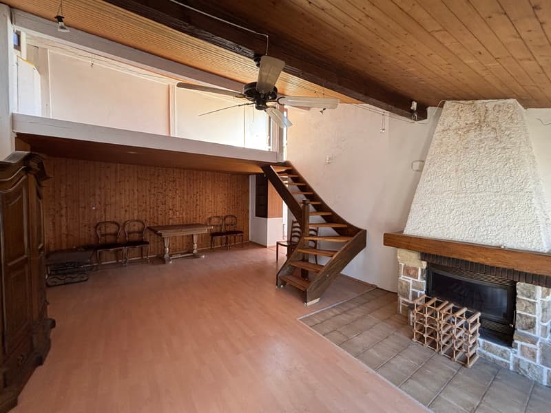 Haus mit 3 Wohnungen zur Renovierung, Garten mit Pergola, Rustico und Wald (9)