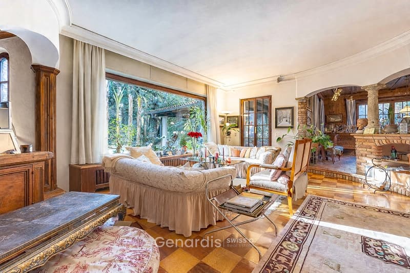 Villa élégante avec piscine et vue panoramique sur Collina d'Oro (4)